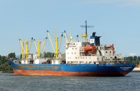 Frio Arkhangelsk in IJmuiden, 7 aug 2016
