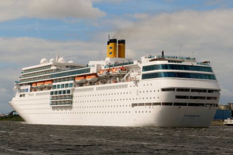 COSTA ROMANTICA in IJmuiden, 8 aug 2016