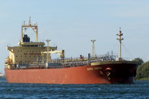 HAFNIA KARAVA in IJmuiden, 20 aug 2016
