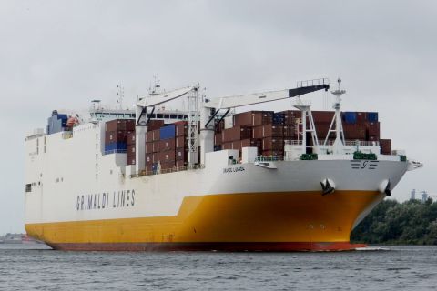 GRANDE LUANDA in IJmuiden, 22 aug 2016