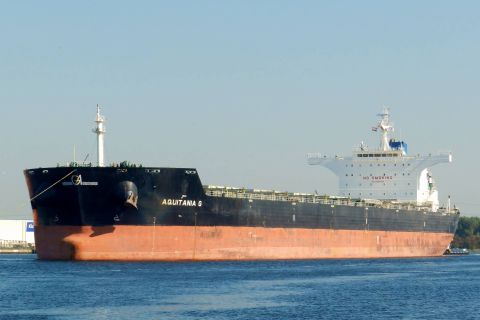 AQUITANIA G in IJmuiden, 13 sep 2016