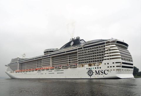 MSC SPLENDIDA in IJmuiden, 16 sep 2016
