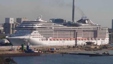 MSC SPLENDIDA in IJmuiden, 24 sep 2016