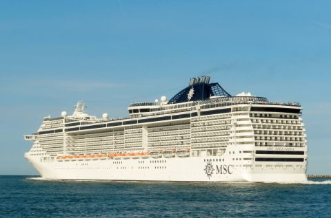 MSC SPLENDIDA in IJmuiden, 24 sep 2016