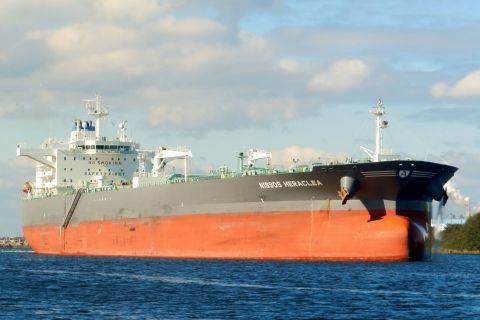 NISSOS HERACLEA in IJmuiden, 6 okt 2016