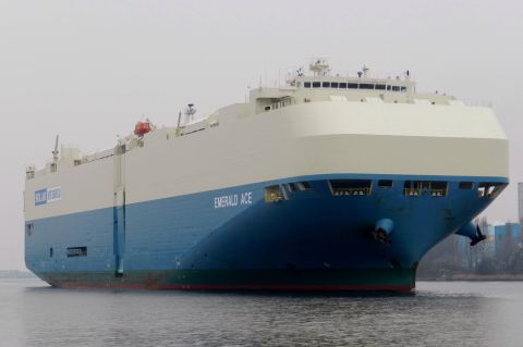 Emerald Ace in IJmuiden, 11 feb 2015