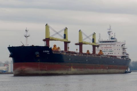 LAURA in IJmuiden, 23 nov 2016