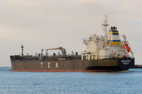 AMPHITRITE in IJmuiden, 3 dec 2016
