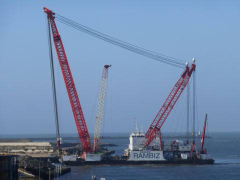 Rambiz in IJmuiden, 17 feb 2015