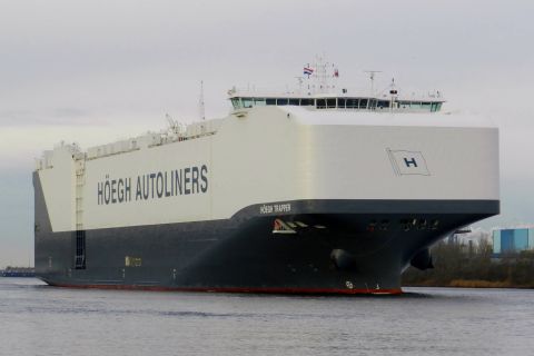 HOEGH TRAPPER in IJmuiden, 8 dec 2016