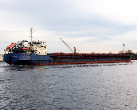 RUSICH-3 in IJmuiden, 8 dec 2016