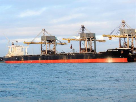 FRONTIER LODESTAR in IJmuiden, 10 jan 2017