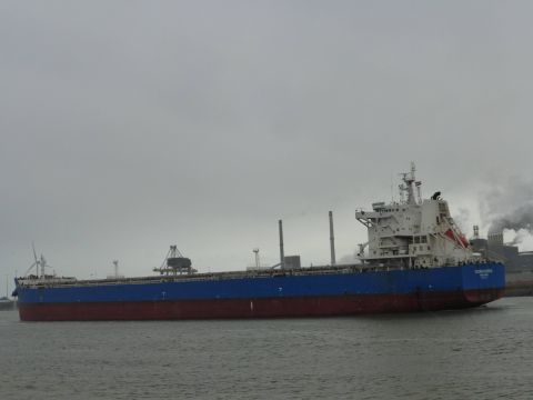 Ocean Scorpio in IJmuiden, 21 feb 2015