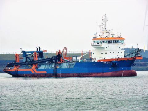 HAM 317 in IJmuiden, 30 jan 2017