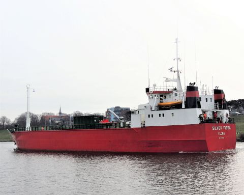 SILVER FIRDA in IJmuiden, 11 mrt 2017
