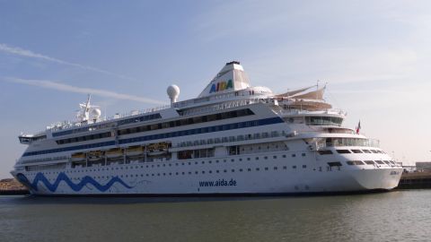 AIDAvita in IJmuiden, 23 mrt 2017