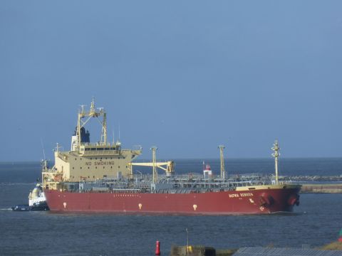 Hafnia Robson in IJmuiden, 27 feb 2015