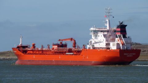 BIRGIT KNUTSEN in IJmuiden, 11 apr 2017