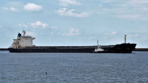 HAI HUANG XING in IJmuiden, 19 apr 2017