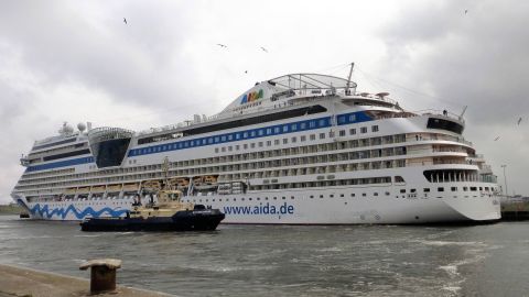 AIDAmar in IJmuiden, 3 mei 2017