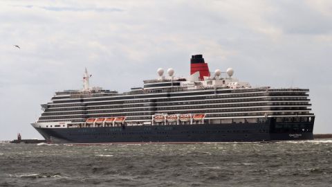 Queen Victoria in IJmuiden, 7 jun 2017