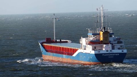 FLUVIUS OTTER in IJmuiden