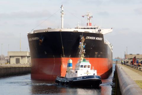 CRIMSON MONARCH in IJmuiden, 10 mrt 2015