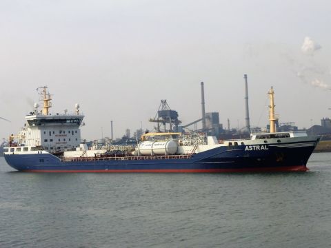 Astral in IJmuiden, 1 nov 2017