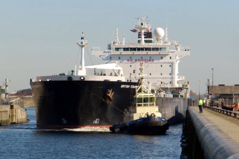 British Tenacity in IJmuiden, 11 mrt 2015