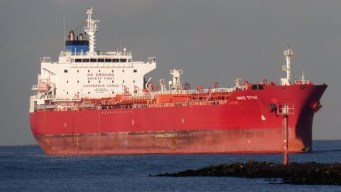 NAVE TITAN in IJmuiden