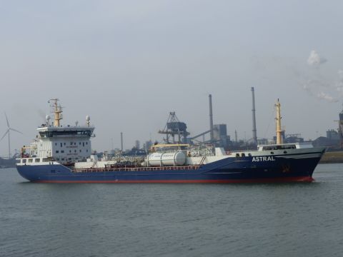 Astral in IJmuiden, 16 mrt 2015