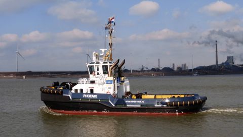 PHOENIX (tug) in IJmuiden, 28 feb 2018