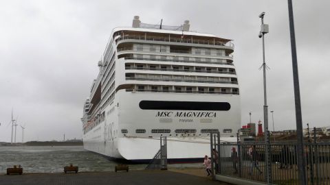 Msc Magnifica in IJmuiden, 5 apr 2018