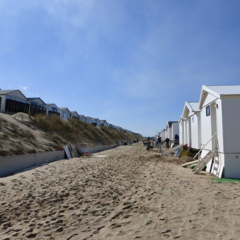 STRANDHUISJES IJMUIDEN 5-4-15 in IJmuiden, 5 apr 2015