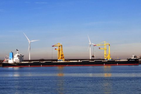 CAPE GENESIS in IJmuiden, 25 feb 2019