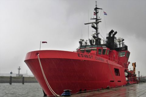 ESVAGT CARINA in IJmuiden, 15 mrt 2019