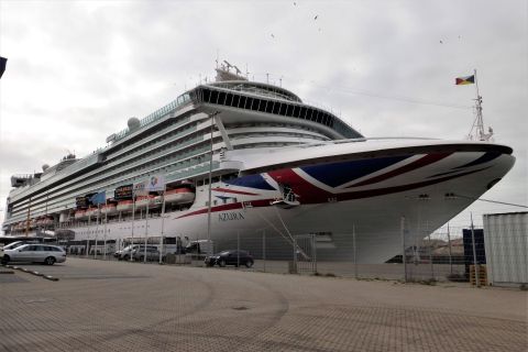 AZURA in IJmuiden, 23 mrt 2019