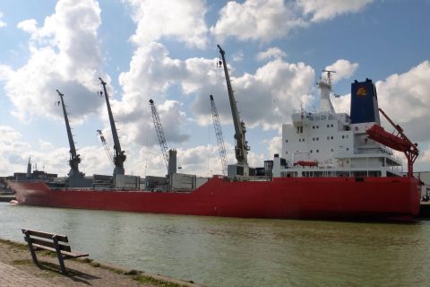 CHARLES ISLAND in IJmuiden, 12 apr 2019