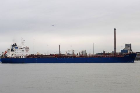 PLUTO (tanker) in IJmuiden, 10 jul 2019