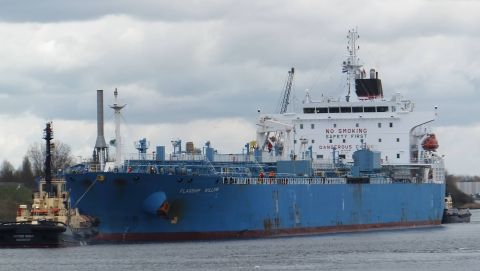 Flagship Willow in IJmuiden, 17 apr 2015