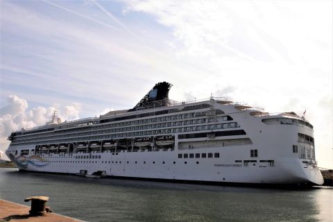NORWEGIAN SPIRIT in IJmuiden, 19 jul 2019
