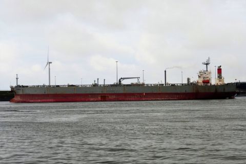 LR2 ETERNITY in IJmuiden, 5 nov 2019