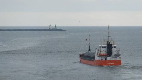 Lady Nona in IJmuiden, 22 apr 2015