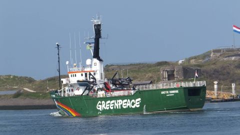 Arctic Sunrise in IJmuiden, 24 apr 2015