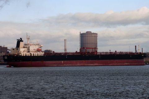 AMBER (tanker) in IJmuiden, 10 jan 2020