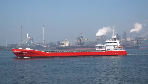 Robijn in IJmuiden, 24 apr 2015