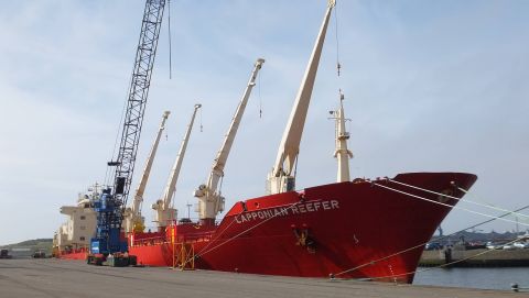 Lapponian Reefer in IJmuiden, 25 apr 2015