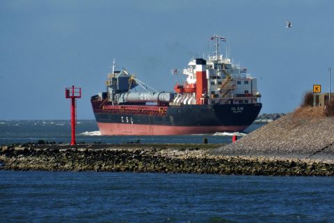 CSL ELBE in IJmuiden, 28 mrt 2020