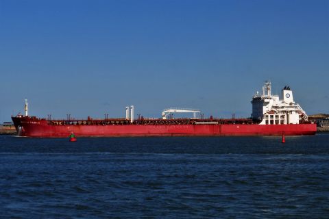 HAFNIA TAURUS in IJmuiden, 31 mrt 2020