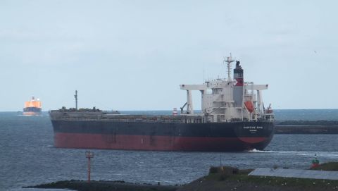 Maritime King in IJmuiden, 28 apr 2015